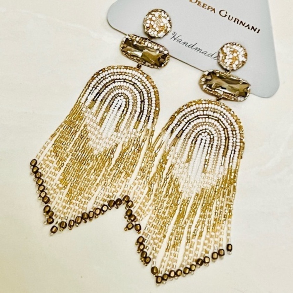 🌺🎉HP🎉🌺 NWT Deepa Gurnani Luxe Beaded Fringe Chandeliers - Picture 10 of 16
